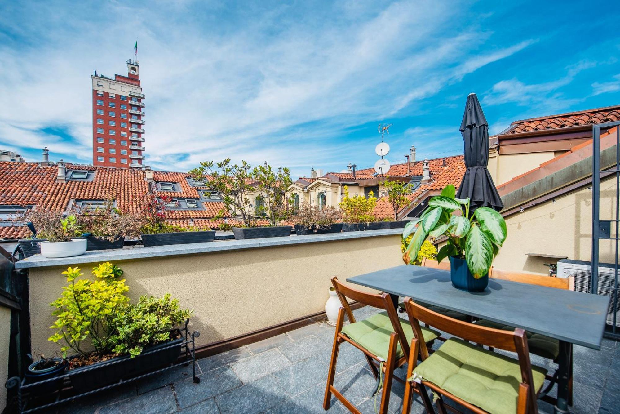 Appartement House With Terrace à Turin Extérieur photo