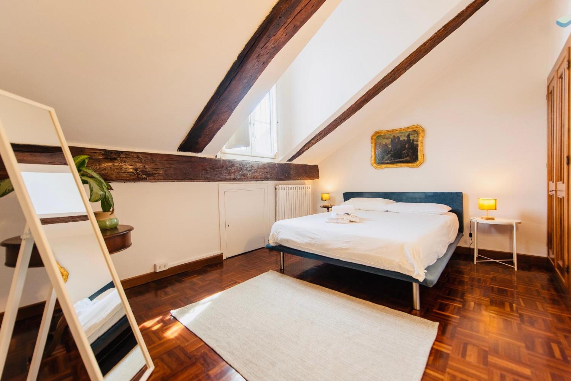 Appartement House With Terrace à Turin Extérieur photo