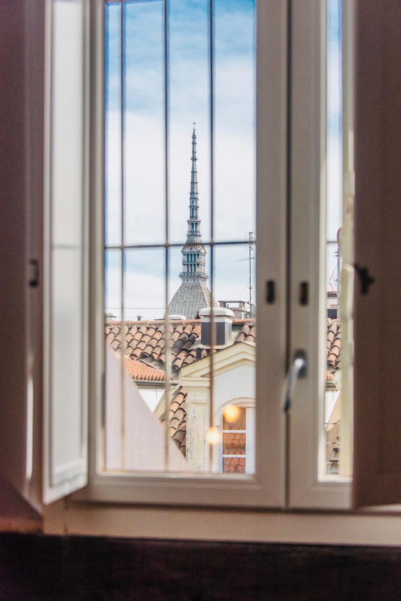 Appartement House With Terrace à Turin Extérieur photo